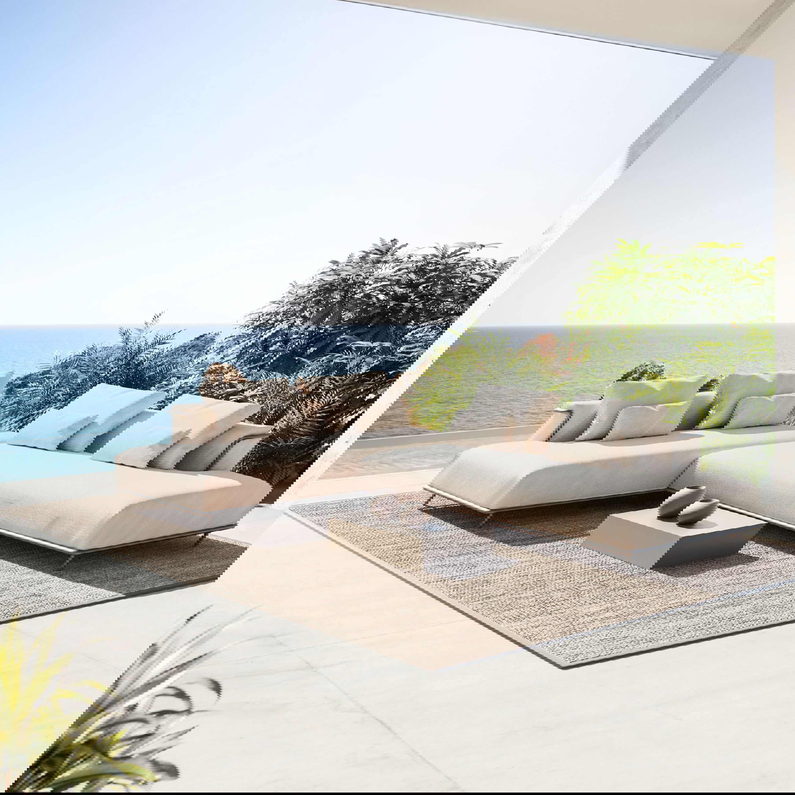 Pagoda Lounge Compact